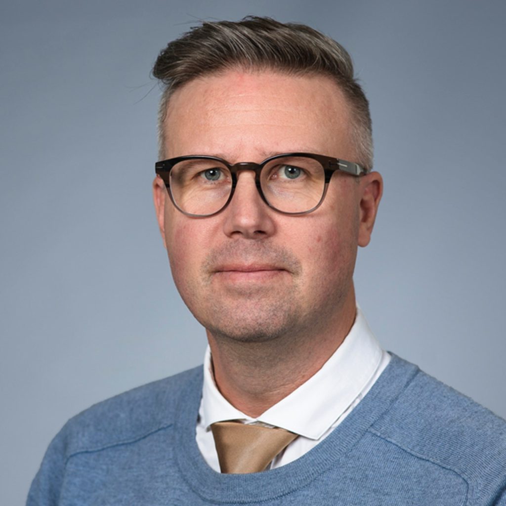 AI that really matters for the leaders: AI in leadership practices and processes, in educational settings